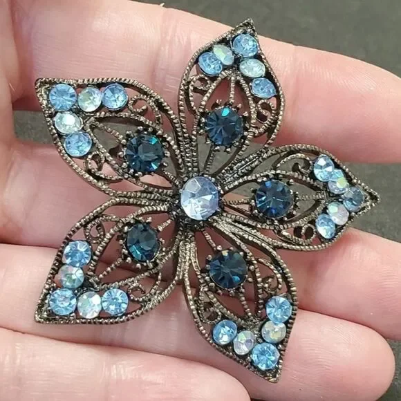 Annaleece by Devries dark silver tone blue flower brooch - Picture 2 of 6